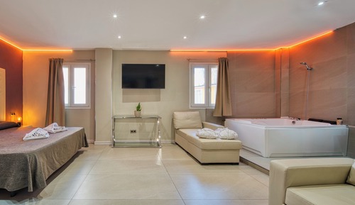 Suite, bañera de hidromasaje (Habitacion con jacuzzi IV)