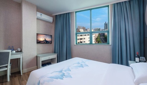 Habitación básica doble, vistas a la ciudad