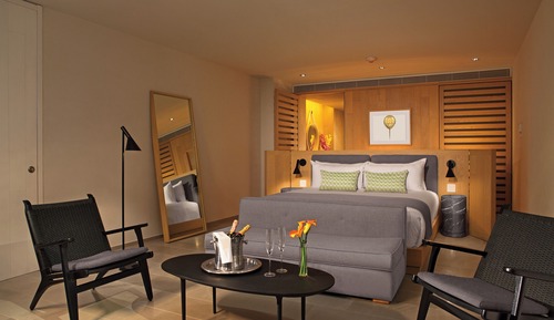Suite junior, balcón, vistas al puerto deportivo