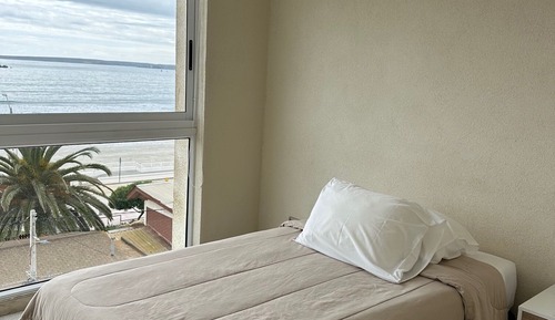 Apartamento Confort, balcón, vistas parciales al mar