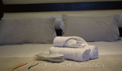 Habitación Premium, vistas parciales al mar