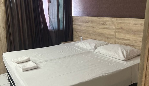 Habitación estándar con 1 cama doble o 2 individuales
