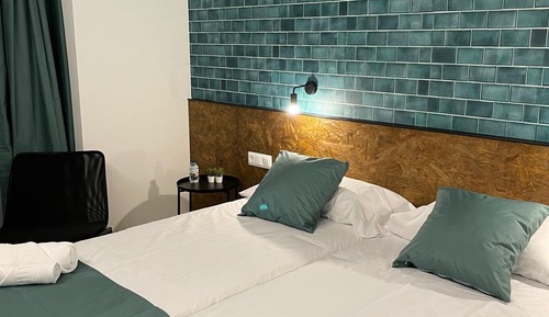 Habitación con 2 camas individuales