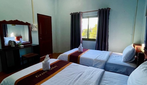 Habitación clásica con 2 camas individuales, vistas a la ciudad
