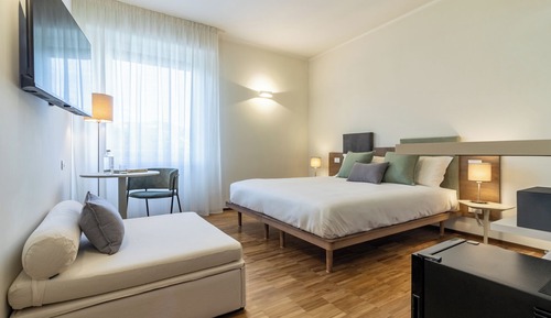 Habitación triple Deluxe, vistas a la ciudad