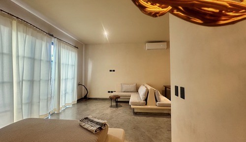 Suite estudio Deluxe, vistas a la piscina