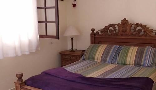 Habitación básica con 1 cama doble o 2 individuales