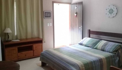 Habitación básica con 1 cama doble o 2 individuales