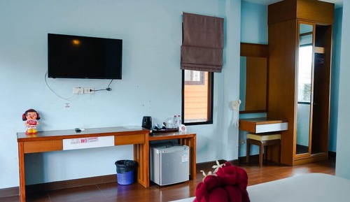 Habitación superior, balcón, vistas al jardín