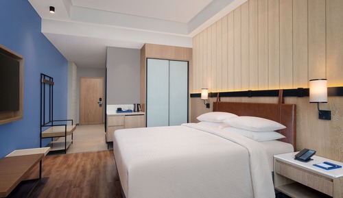 Habitación Deluxe, 1 cama de matrimonio grande, no fumadores, vistas a la ciudad