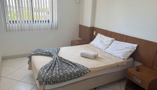 Apartamento básico, vistas a la ciudad