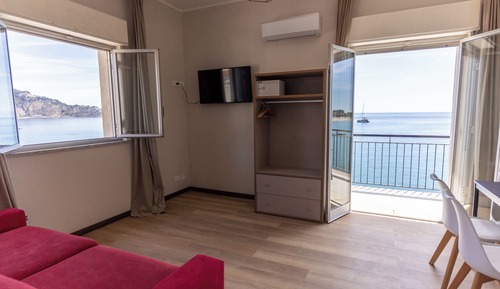 Apartamento superior, balcón, vistas al mar