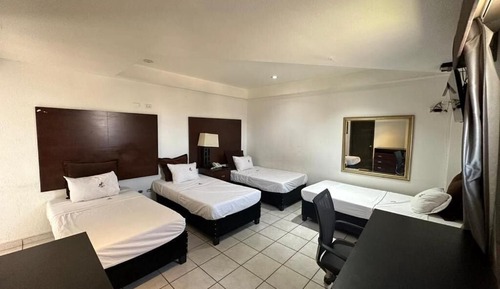 Habitación Business cuádruple