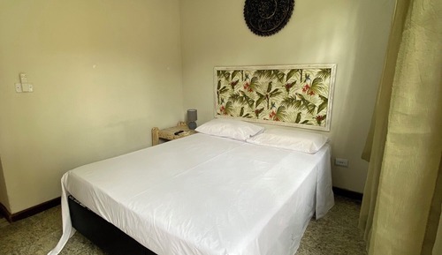 Habitación con 2 camas individuales