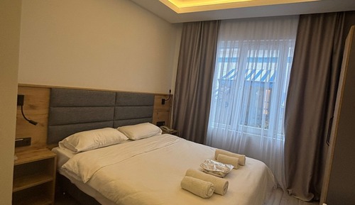 Habitación estándar doble, balcón, vistas a la ciudad