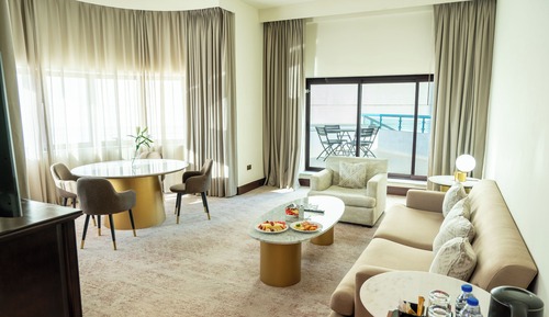 Suite ejecutiva, balcón, vistas a la ciudad