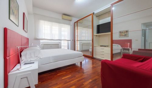 Habitación Deluxe con 1 cama doble o 2 individuales, balcón, vistas a la ciudad