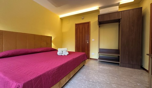 Habitación cuádruple Deluxe, vistas a la ciudad