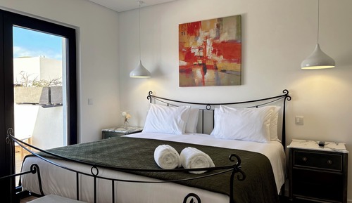 Habitación doble superior, 1 cama de matrimonio grande, balcón, vistas al jardín