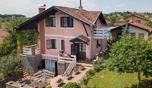 Casa (Two Bedroom House)