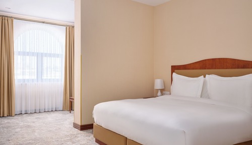 Habitación Deluxe con 1 cama doble o 2 individuales, vistas a la ciudad