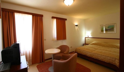 Deluxe Double Room with Balcony and Sea View