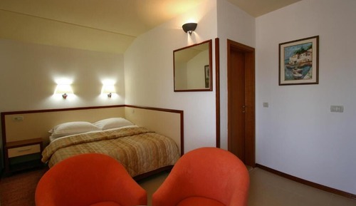 Standard Double Room with Balcony and Sea View