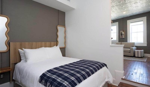 Estudio clásico, 1 cama de matrimonio