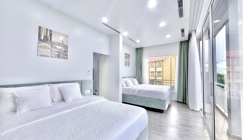 Habitación Deluxe, 2 camas de matrimonio, balcón, vistas al río