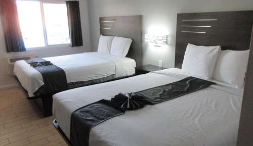 Habitación, 2 camas de matrimonio, accesible para personas con discapacidad, no fumadores