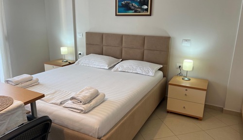 Estudio familiar, 1 cama de matrimonio con sofá cama, balcón, vistas a la ciudad
