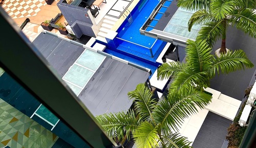 Suite de lujo, vistas a la piscina