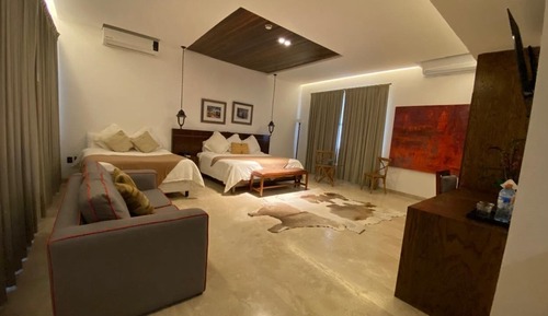 Master Suite Pool View