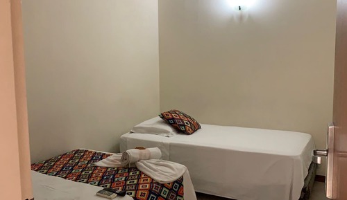 Habitación clásica con 2 camas individuales