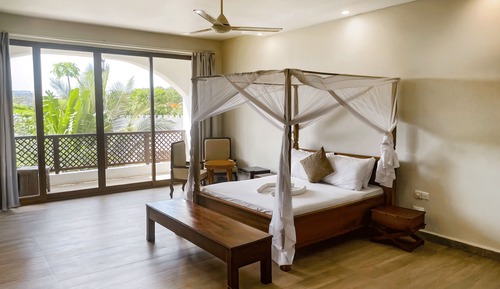 Suite estudio junior, vistas a la piscina