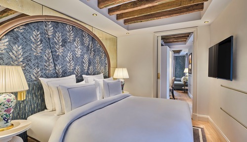 Suite superior, 1 cama de matrimonio grande, vistas a la ciudad (Vendôme Apartment)
