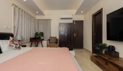 Habitación Premium, 1 cama de matrimonio grande, balcón, vistas a la ciudad
