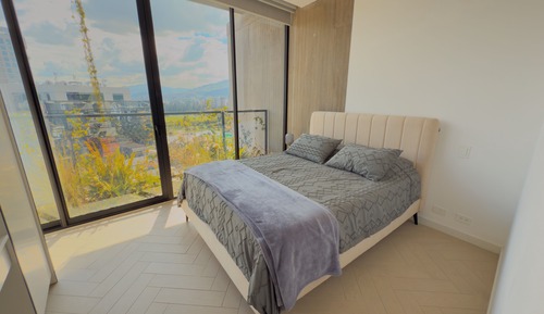 Apartamento de lujo, vistas a la ciudad