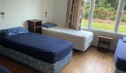 Dormitorio compartido estándar, vistas al jardín