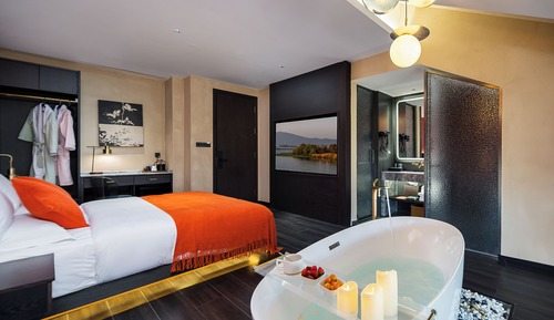 Habitación Confort doble, frigorífico, vistas a la ciudad