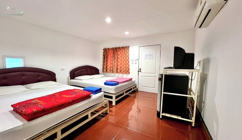 Habitación con 2 camas individuales