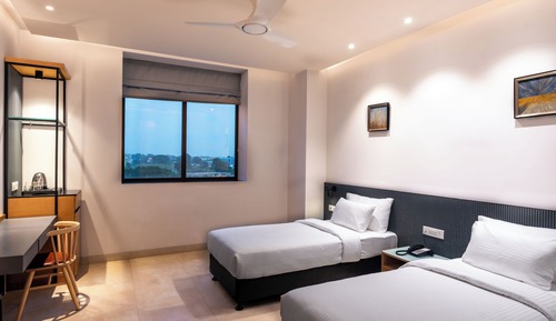 Habitación Confort, 2 camas individuales, baño privado, vistas al canal