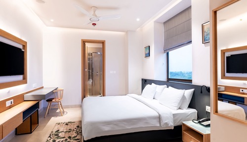 Habitación Deluxe, 1 cama de matrimonio grande, baño privado, vistas al canal