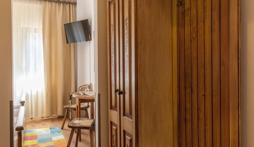 Habitación clásica con 1 cama doble o 2 individuales, 2 camas individuales, vistas a la montaña