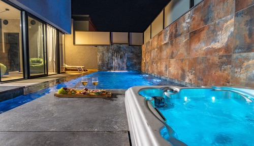 Suite de lujo, vistas a la piscina