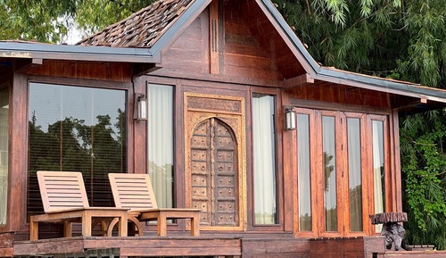 Kawarin River Front Suite
