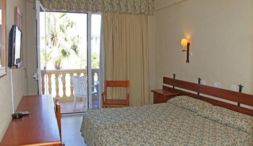 Habitación Confort doble, balcón, vistas a la ciudad