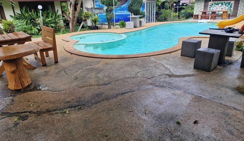 Standard Quadruple Room Pool View