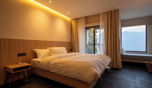Habitación Deluxe con 1 cama doble o 2 individuales, vistas a la montaña