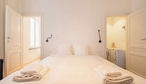 Apartamento, 1 habitación, balcón, vistas al jardín